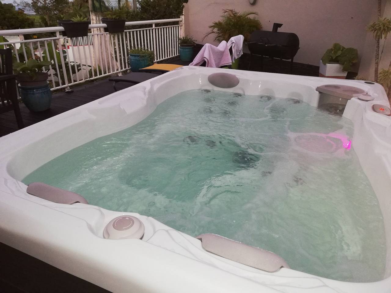 Spacious house with jacuzzi and sea view in Sainte-Rose in Sainte-Rose, Guadeloupe (Caribbean)