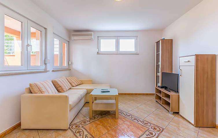 Ferienwohnung für 6 Personen, mit Terrasse in Pula-Medulin - 3