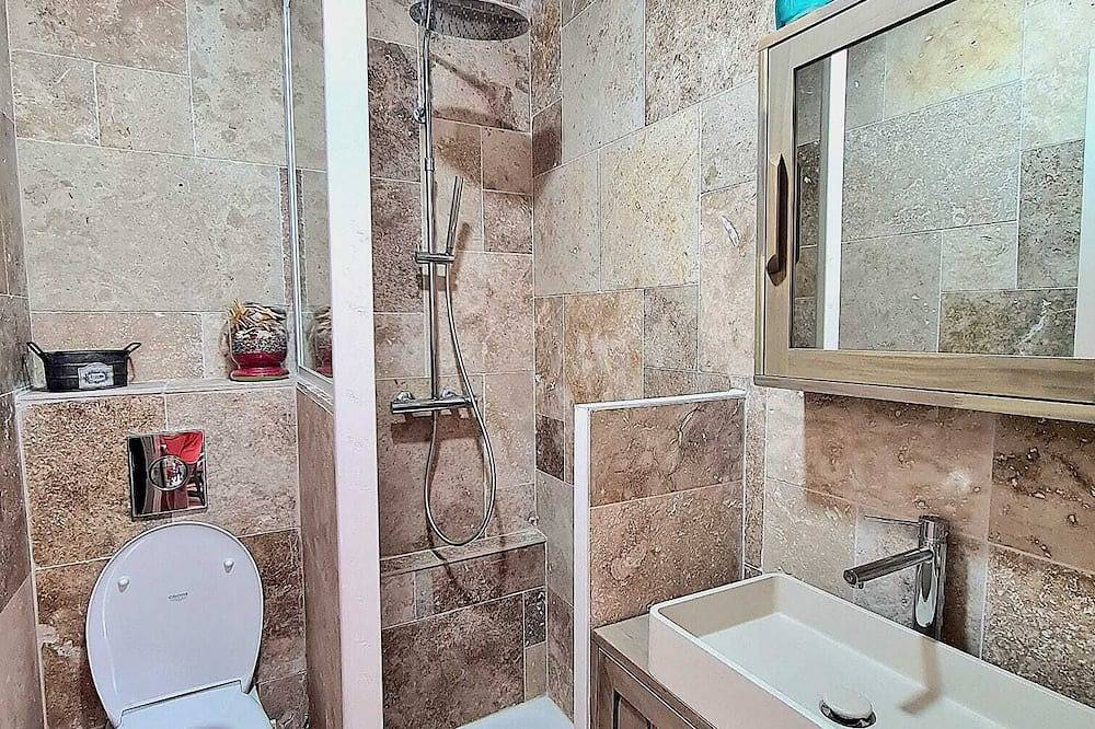 Ganze Wohnung, Studio - Centre Les Salles in Les Salles-sur-Verdon, Brignoles Region