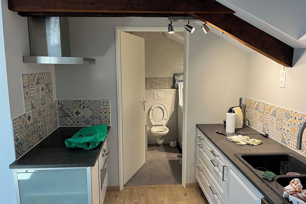 Appartement entier, Appartement Type T2 neuf au centre ville. in Le Creusot, Région d'Autun