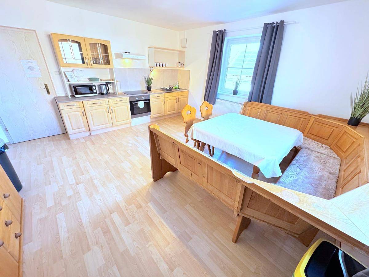 Appartement entier, Three-Bedroom Apartment in Dingolfing, Bavière Orientale