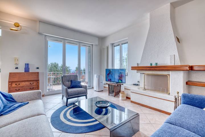 Villa pour 10 personnes, avec terrasse ainsi que vue sur l’océan et piscine, animaux acceptés dans Ligurie - 3