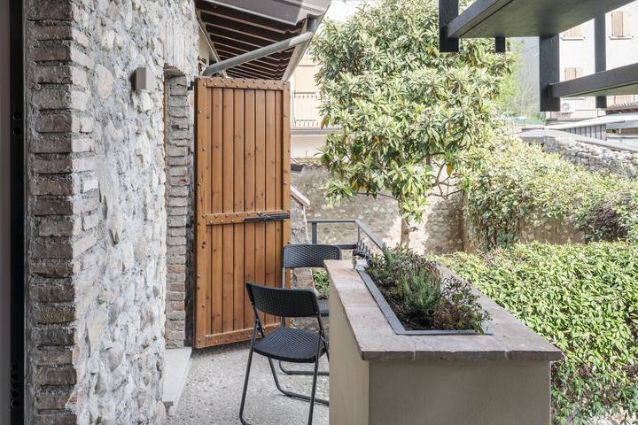 Location de vacances pour 2 personnes, avec sauna et balcon à Lonato del Garda