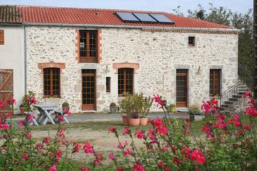 Chambre d’hôte pour 2 personnes, avec jardin dans Maine-et-Loire