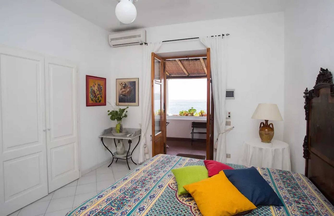 Entire apartment, Spacious Apartment with Sea View in Lipari in Lipari
