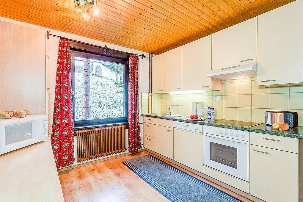 Ganze Ferienwohnung, A 064.007 - Fewo Enzian, 2. Etage in Rätikon Gebirgsgruppe, Sankt Gallenkirch