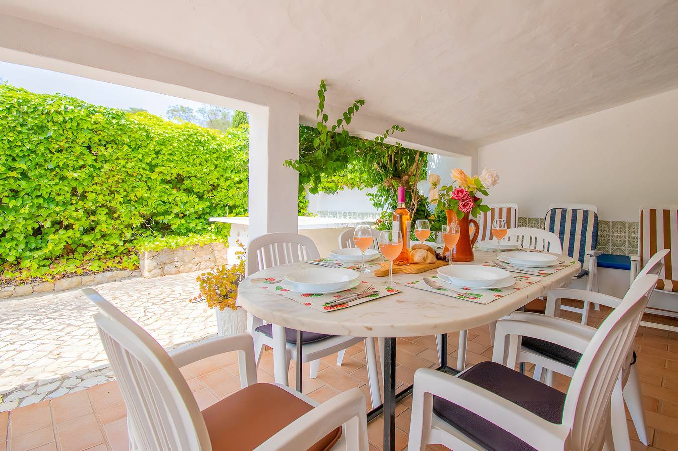 Villa „Alto“ mit privatem Pool, Terrasse und Wlan in Carvoeiro, Lagoa