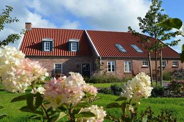 Ferienhaus für 4 Personen, mit Garten in Hinte