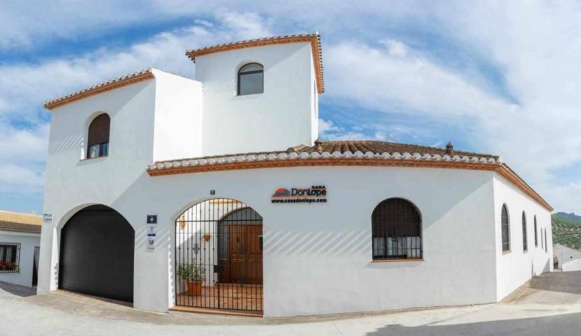 Casa de huéspuedes para 2 personas, con vistas y terraza además de piscina y jardín en Sierras Subbéticas - 3
