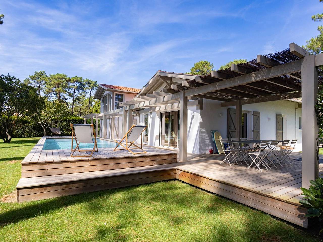 Villa Rénovée à Hossegor avec Piscine Chauffée, Proche Golf et Plage in Hossegor, Région de Dax