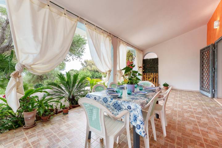 Ganze Wohnung, Ferienwohnung in ruhiger Lage mit Garten in Oniài, Onifai