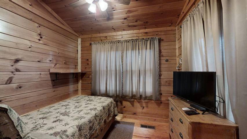 Log cabin for 7 people, with hot tub in Wears Valley