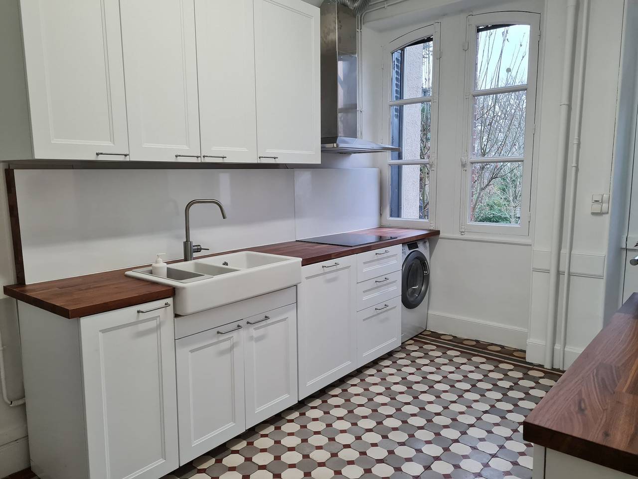 Casa familiar con jardín, piscina, cerca del río y tiendas in Bonny-sur-Loire, Región de Montargis