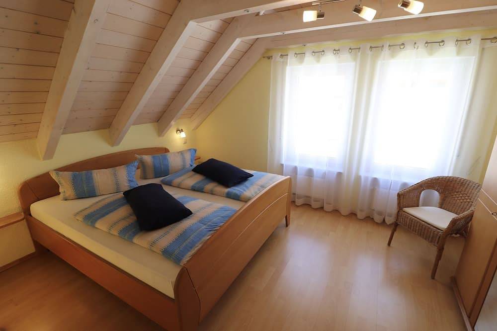 Ganze Wohnung, Einlieger-Souterrain Apartment  Nr. 7 in Unteruhldingen, Uhldingen-Mühlhofen