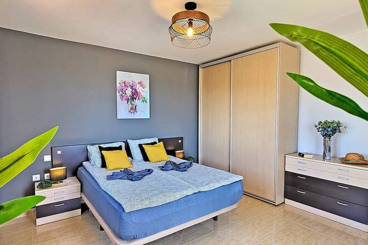 Location de vacances pour 7 personnes, avec balcon et jardin à Tarajalejo - 2