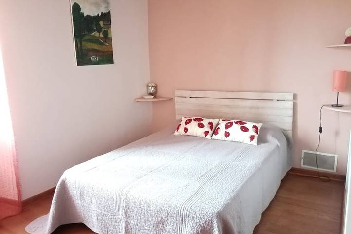 Gîte pour 5 personnes, avec terrasse à Loubejac - 3