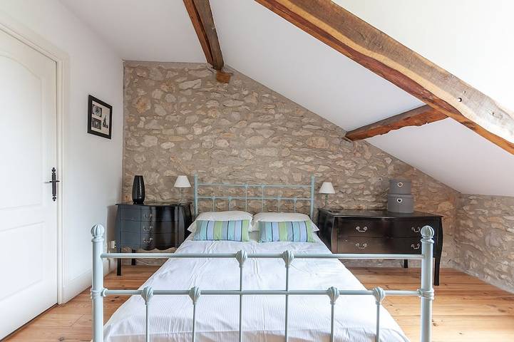 Gîte pour 5 personnes, avec terrasse et jardin ainsi que jacuzzi et piscine à Bourlens - 2