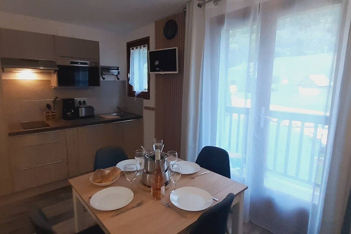 Appartement entier, Appartement vue montagne aux bottières in Saint-Pancrace, Région de Saint-Jean-de-Maurienne
