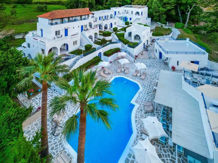 Hotel für 4 Personen, mit Terrasse und Garten sowie Pool in Chalkidiki