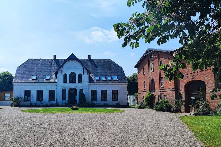 Ferienwohnung für 6 Personen, mit Terrasse und Garten - 1