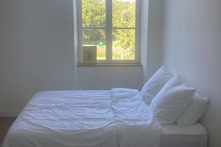 Location de vacances pour 8 personnes, avec piscine et jacuzzi à Neuvy-Saint-Sépulchre - 3