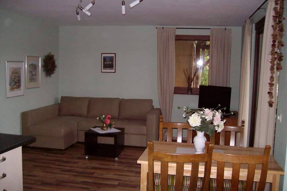 Ganze Wohnung, Barrierefreie Ferienwohnung mit herrlichem Ausblick in Roßbach, Rheinland-Pfalz