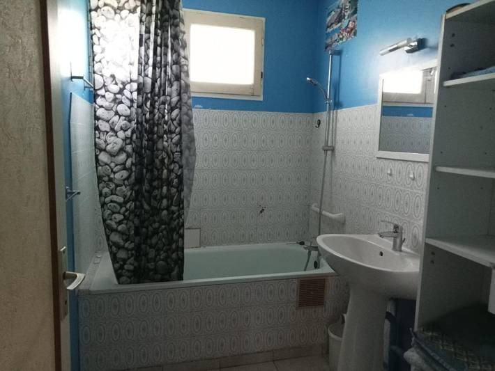 Location de vacances pour 2 personnes, avec vue et jardin à Bouresse - 4