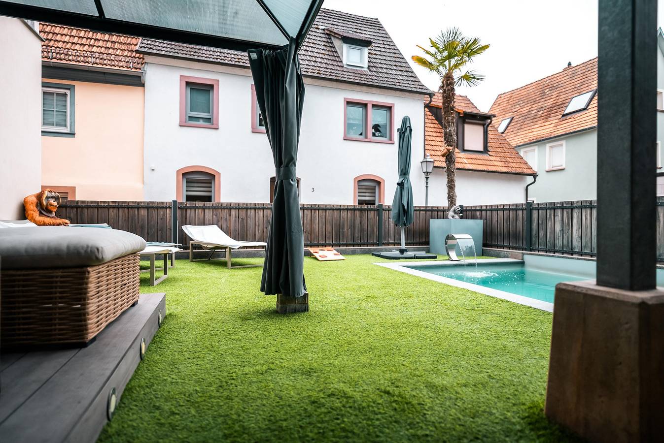 Ferienhaus 'Spessart Oase' mit privatem Pool, privater Terrasse und Wlan in Marktheidenfeld, Spessart-Mainland