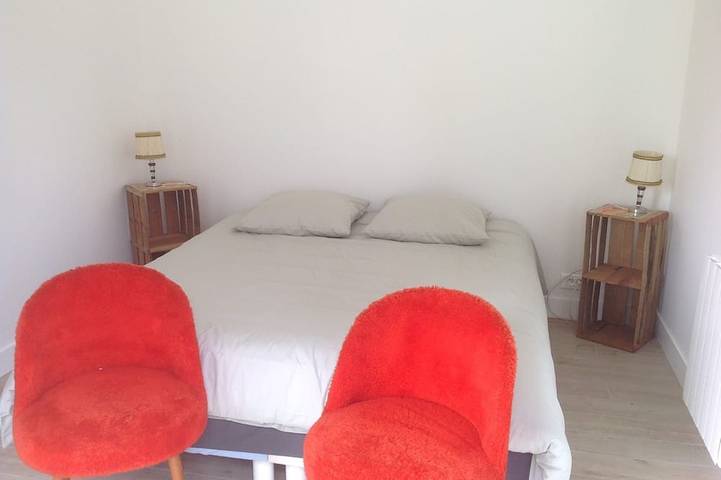 Location de vacances pour 5 personnes, avec jardin et terrasse à Brinon-sur-Sauldre - 2