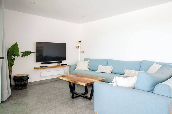 Einfach Salema: Villa Praia Dourada, Ocean Villa in Salema, Budens