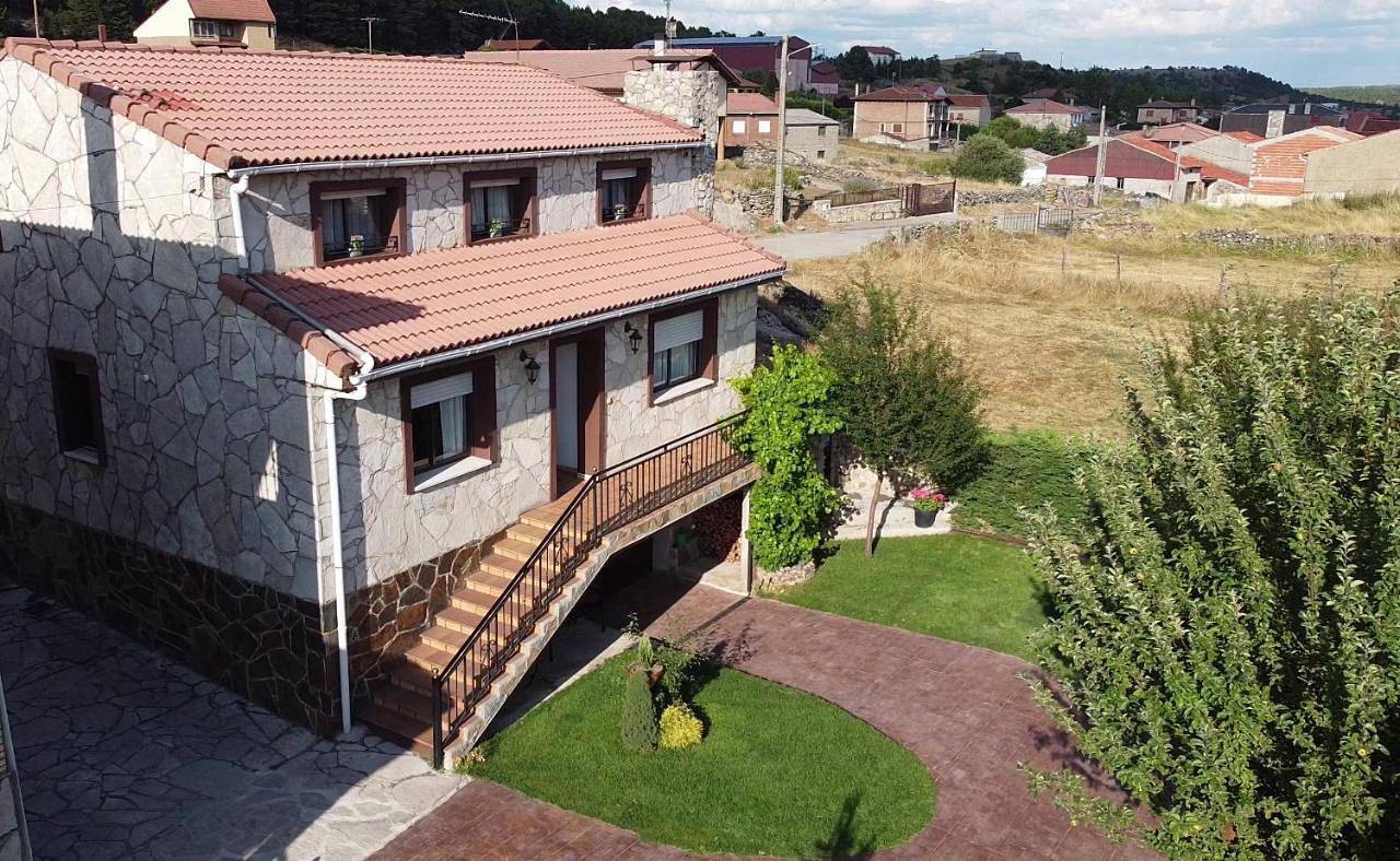 Casa Rural Costalago in Hontoria del Pinar, Provincia de Burgos