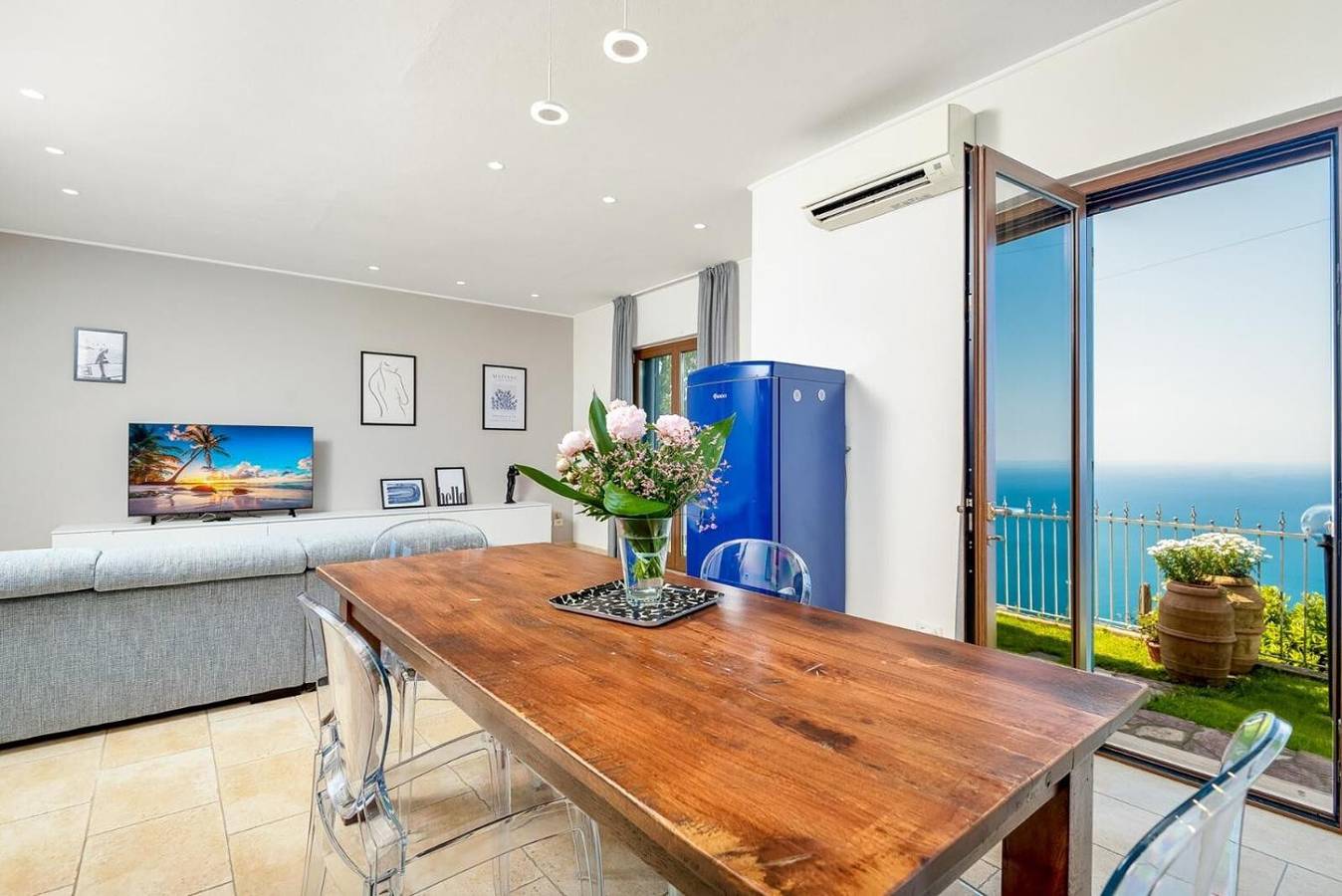Appartement entier, Appartement « Orizzonte Damare » avec vue sur mer, Wi-Fi et climatisation in Volastra, Commune de Riomaggiore