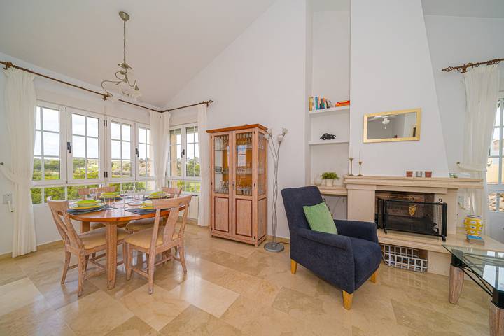 Villa pour 6 personnes, avec jardin ainsi que terrasse et vue à Orihuela - 4