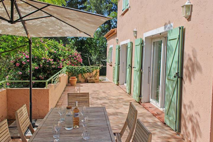 Gîte pour 6 personnes, avec piscine, adapté aux familles à Figanières - 4