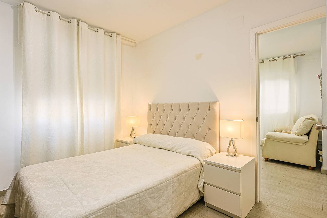 Apartamento entero, Apartamento con Aire Acondicionado en Marqués de N in Nervión, Sevilla