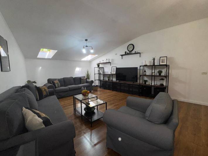 Gîte pour 4 personnes, avec Terrasse et Jardin dans Giurgiu
