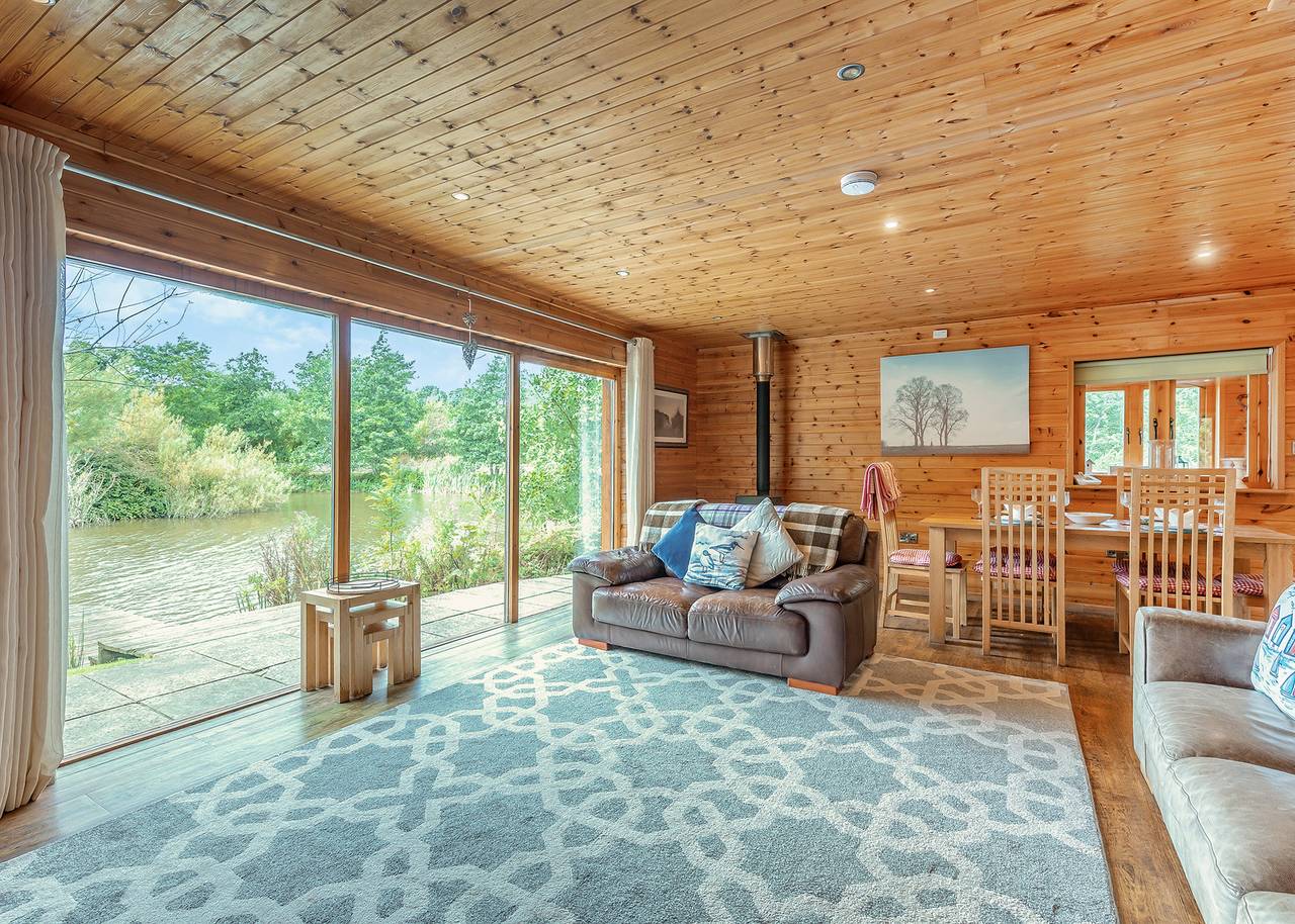 Menai Lodge in Isle of Anglesey