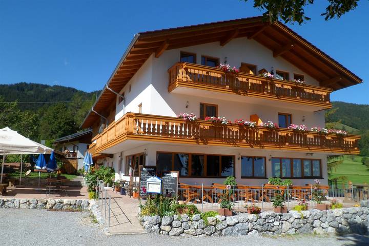 Maison d’hôte pour 5 personnes, avec Balcon ainsi que Terrasse et Jardin à Rohrdorf