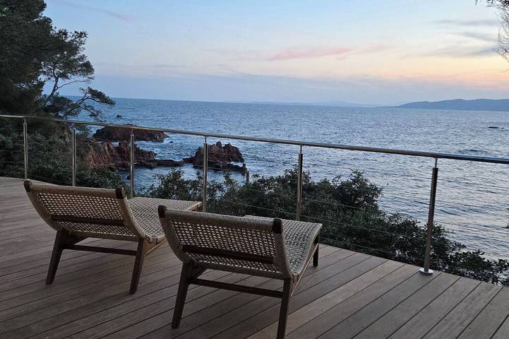 Location de vacances pour 6 personnes, avec Terrasse et Jardin dans Calanque du Fournas