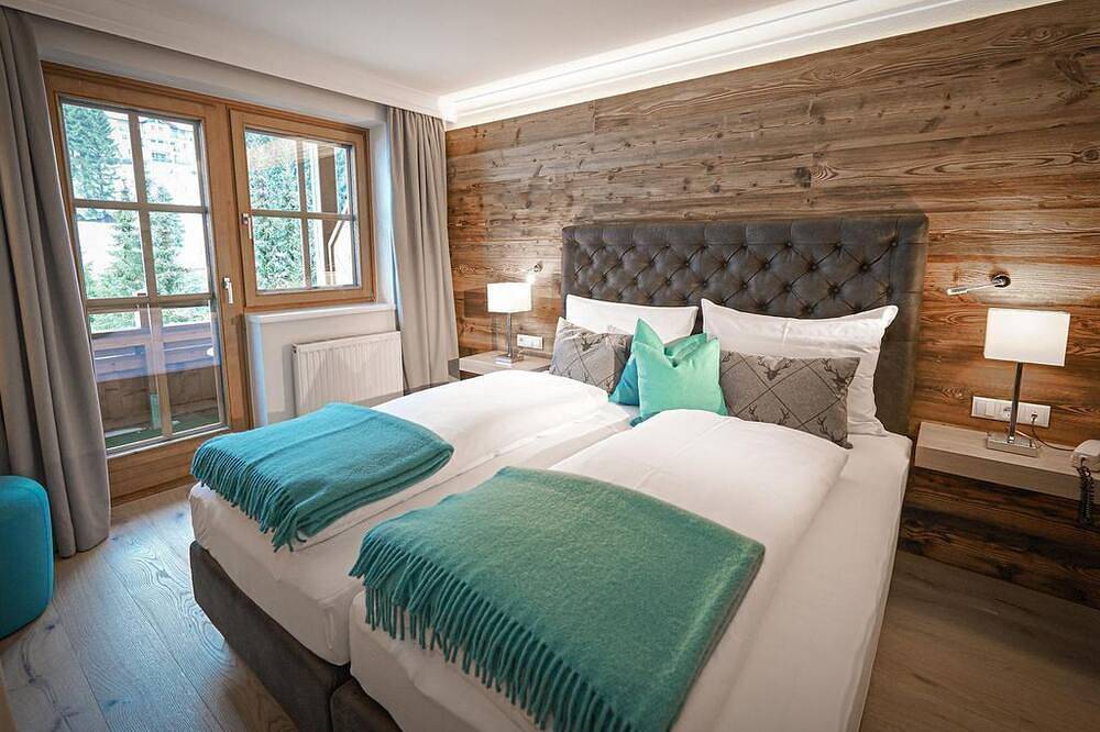 Doppelzimmer mit Balkon - Hotel Happy Filzmoos in Filzmoos, Tennengau