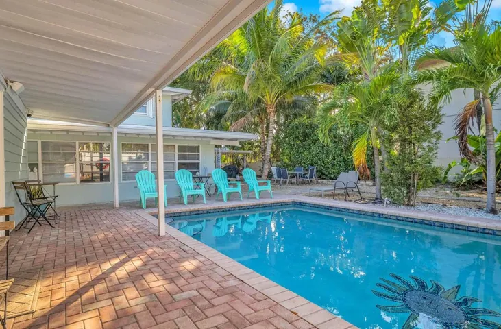 Apartamento de vacaciones para 2 personas, con piscina además de balcón y jardín - 1