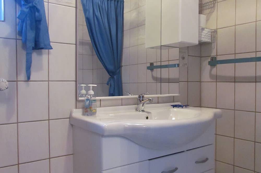 Ganze Wohnung, Gut ausgestattete Ferienwohnung in ruhige Waldrandlage in Ramberg, Südliche Weinstraße