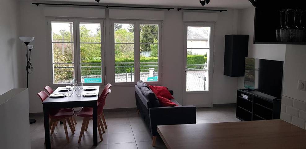 Location de vacances pour 4 personnes, avec jardin à Joué-lès-Tours - 2
