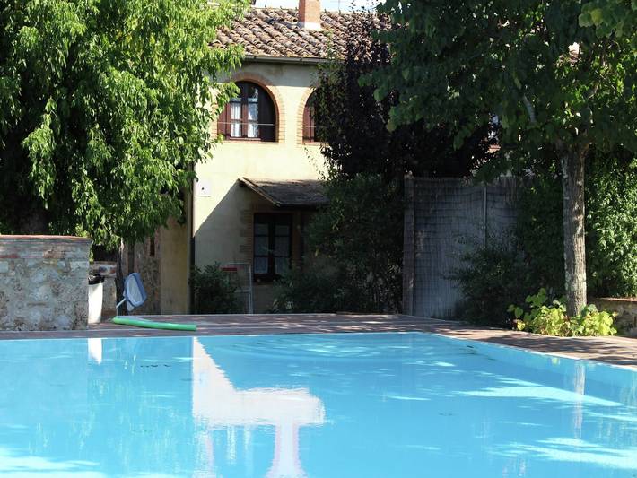 Gîte pour 3 personnes, avec jardin et piscine, animaux acceptés à Colle di Val d'Elsa - 2