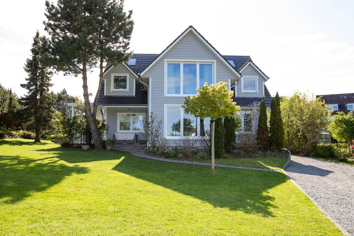 Ferienhaus für 9 Personen, mit Balkon und Terrasse sowie Garten und Sauna in Bockholm