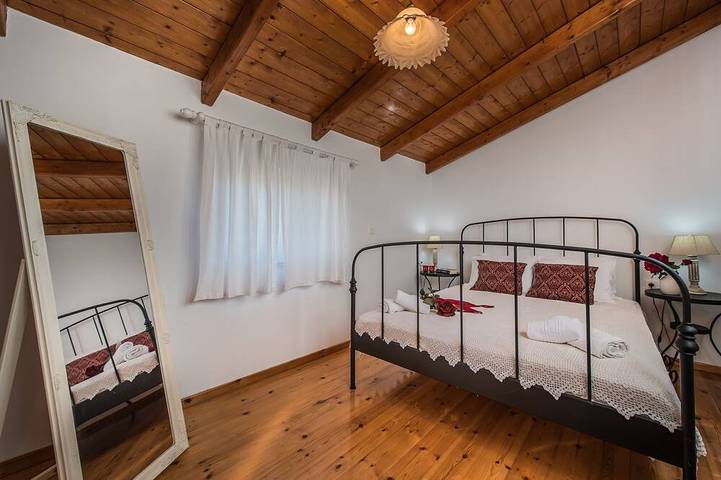 Villa mit Meerblick, Pool und Frühstück inklusive in Tragaki, Zakynthos