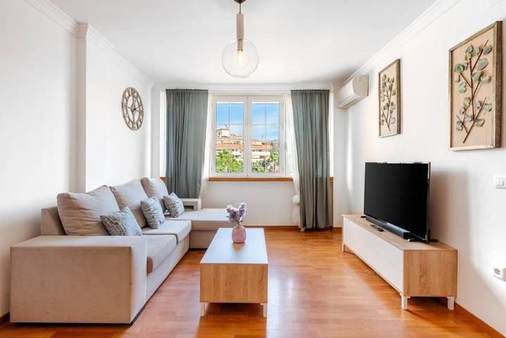 Apartamento de vacaciones para 8 personas, con jardín y piscina - 1