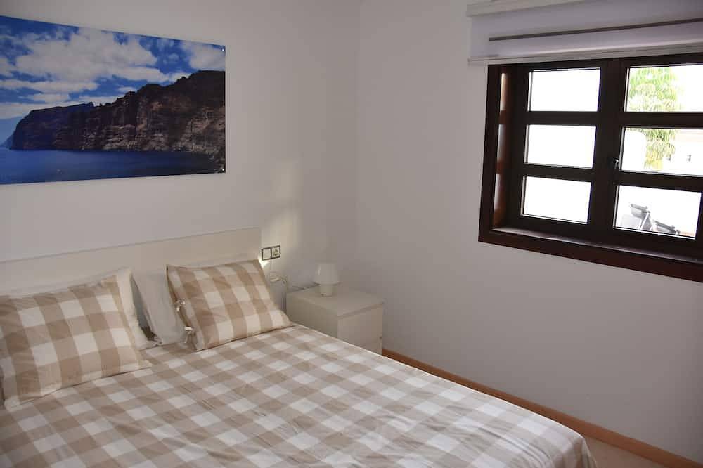 Ganze Wohnung, Apartment. 3-Bett. 2 Bäder. Private Terrasse 50mts. Aa. Wifi. in Playa Paraíso, Adeje