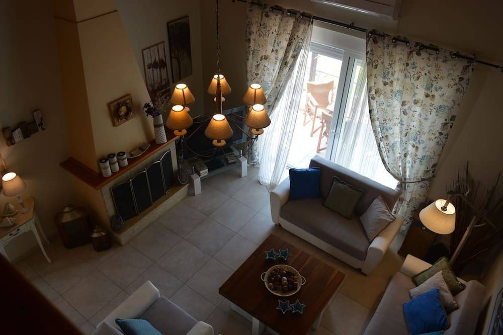 Moderne Villa, privater Pool, Garten, Grill, A / C, Wi-Fi, herrliche Aussicht, 5 'Meer in Asini, Argolis