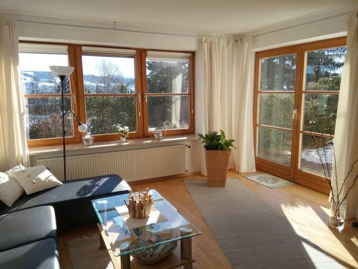 Ferienwohnung für 2 Personen, mit Balkon/Terrasse und Balkon sowie Terrasse in Landkreis Lindau